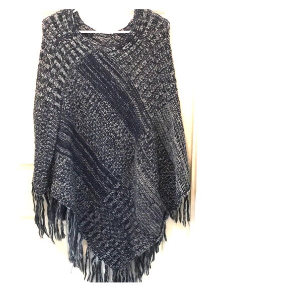 Lane Bryant Sweaters - Lane Bryant Sweater Poncho